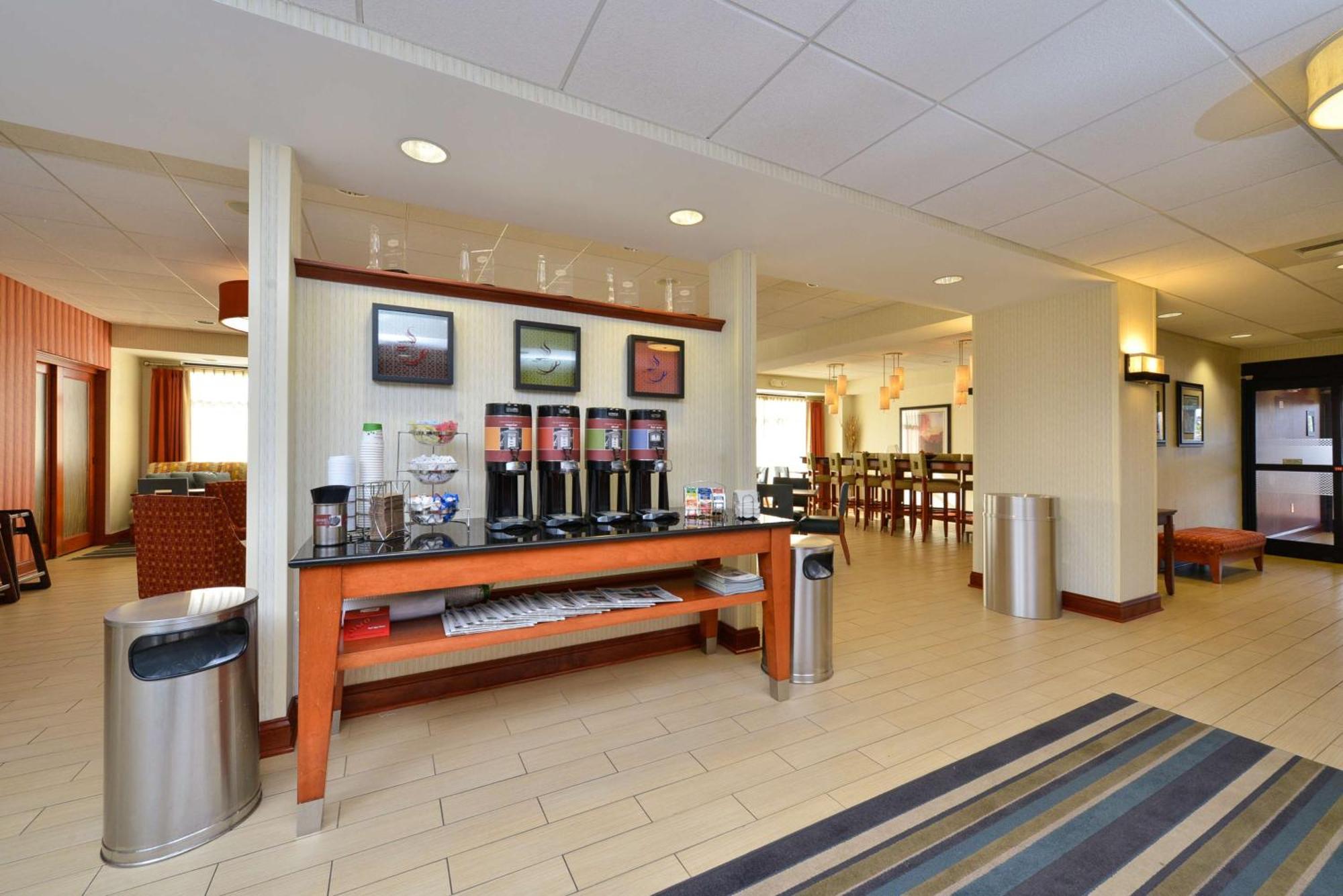 Hampton Inn Farmville Exterior photo